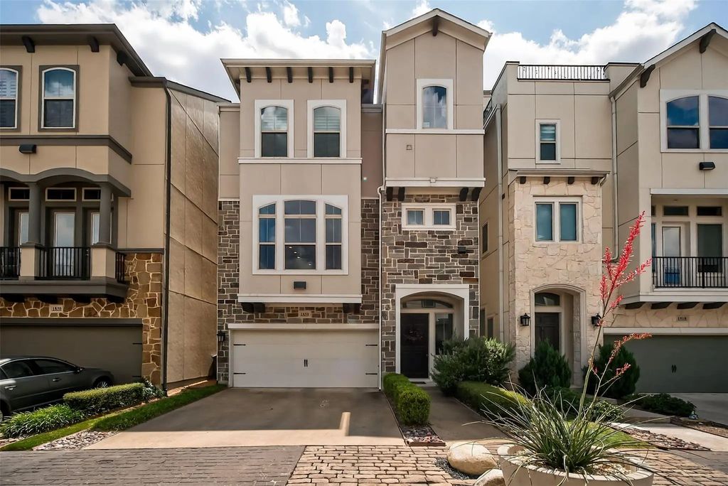 1850 Wood Ledge Place, Dallas