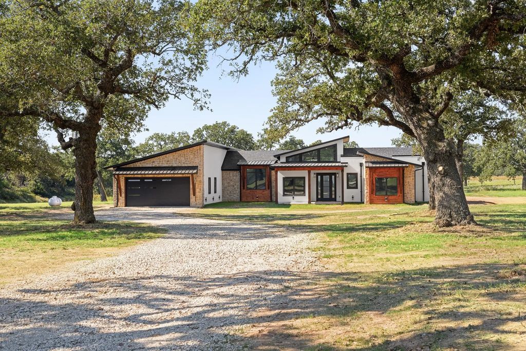1572 Faulkner Road, Sunset