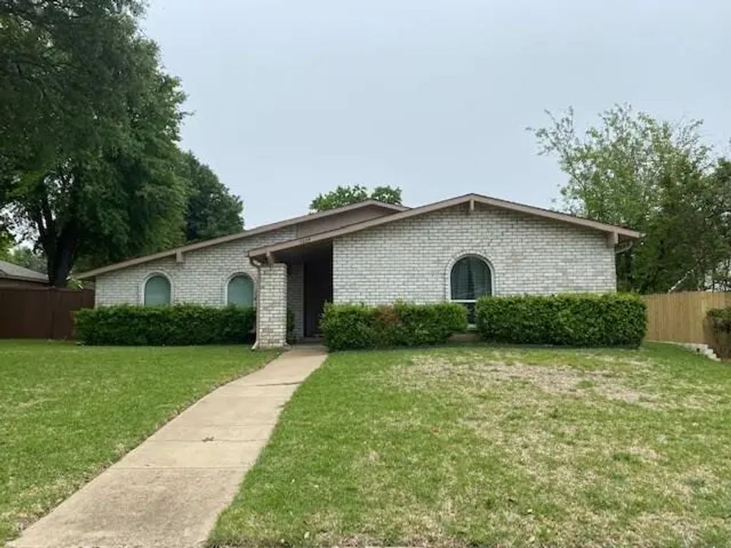 1604 Canadian Trail, Plano