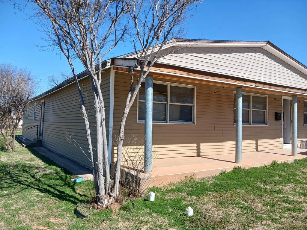 2542 S 3rd Street, Abilene