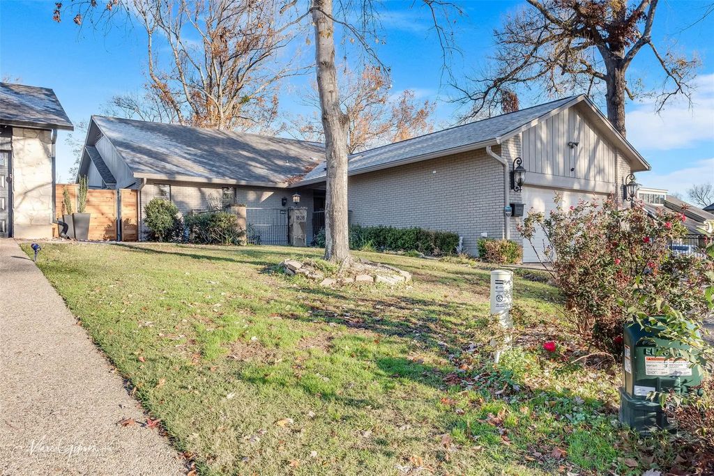 1828 Willow Point Drive, Shreveport