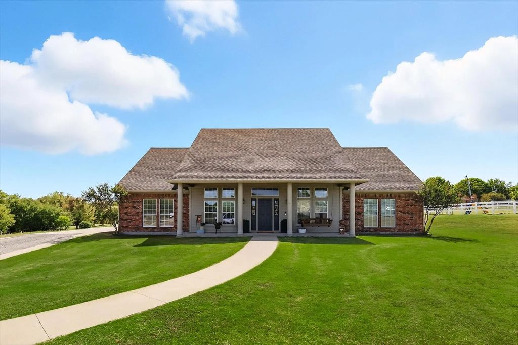 233 Derby Drive, Van Alstyne