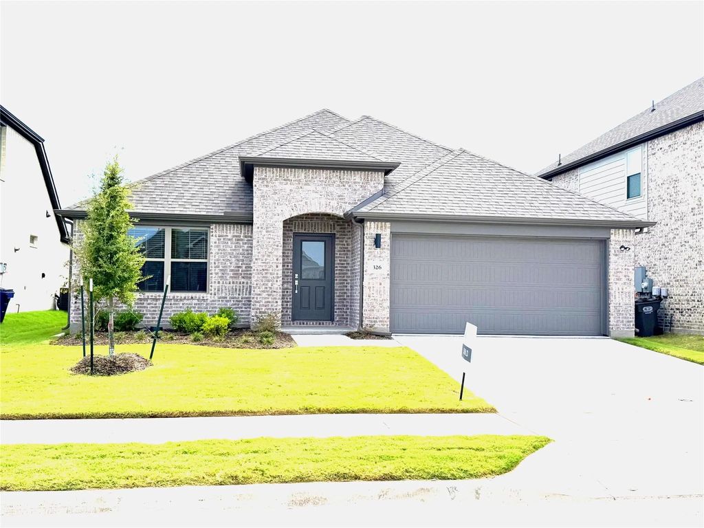 326 Rockstream Drive, Lavon