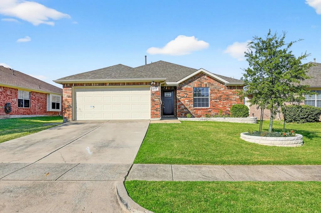 2717 Enchanted Eve Drive, Little Elm