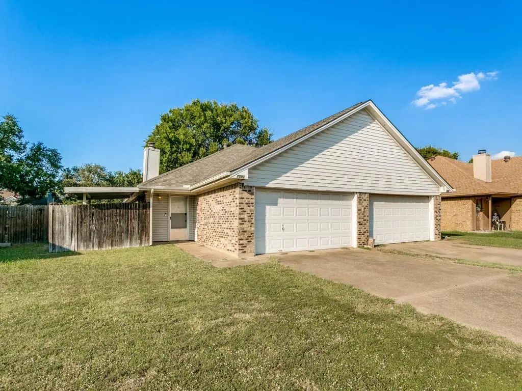 7501-7503 April Lane, North Richland Hills