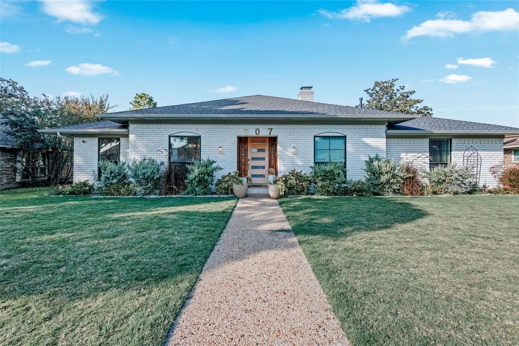 807 E Spring Valley Road, Richardson