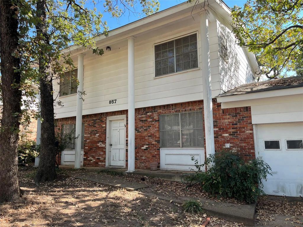 857 Timberhill Drive, Hurst
