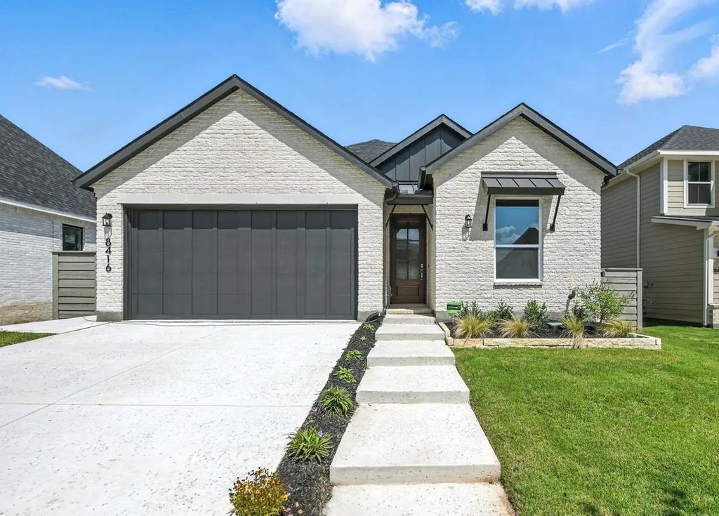 8416 Peach Street, Justin