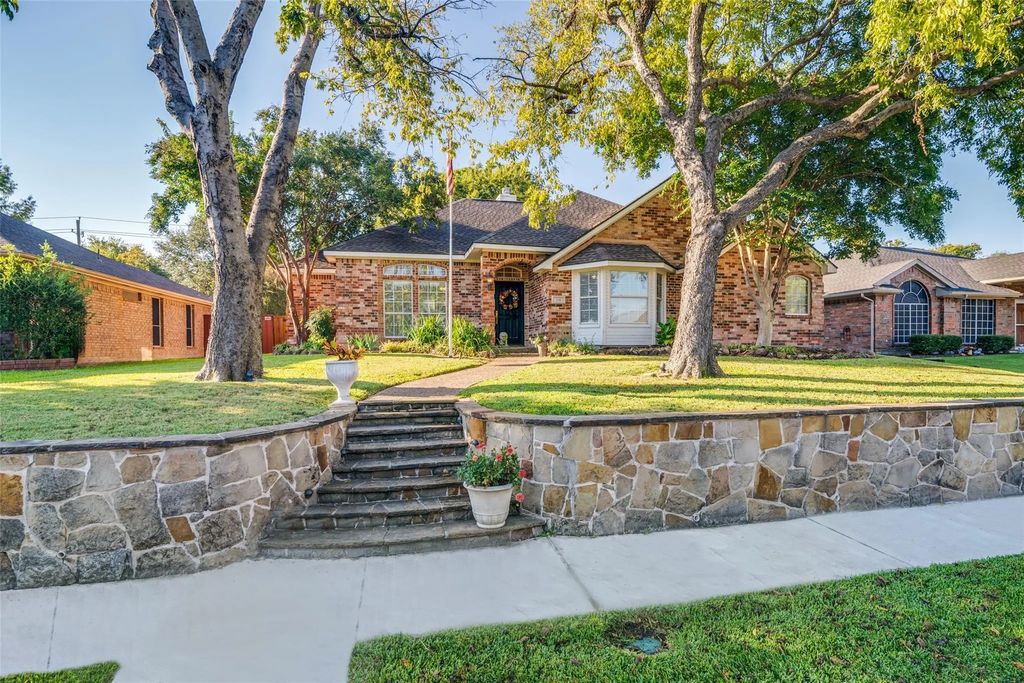 216 Cedar Ridge Drive, Wylie