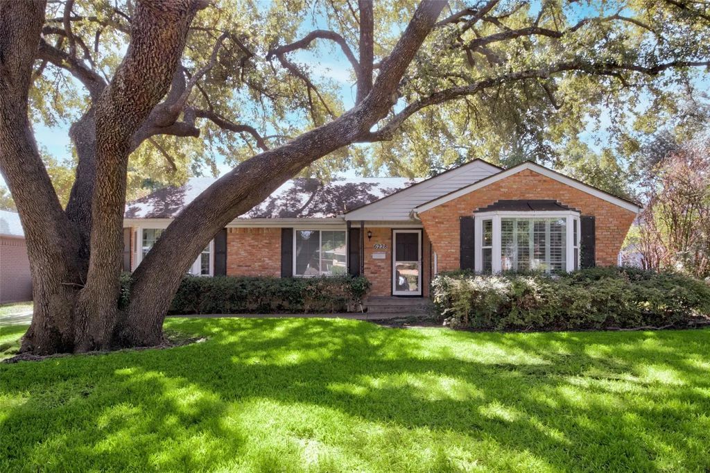6228 Crestmont Drive, Dallas