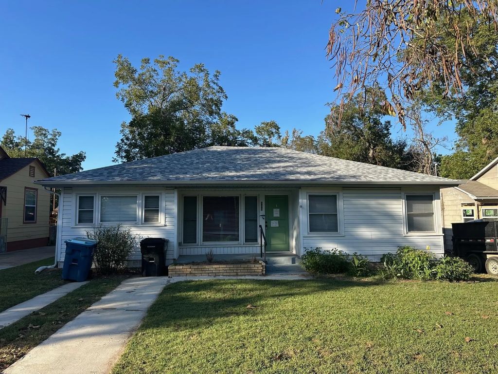 525 W Hanna Street, Denison