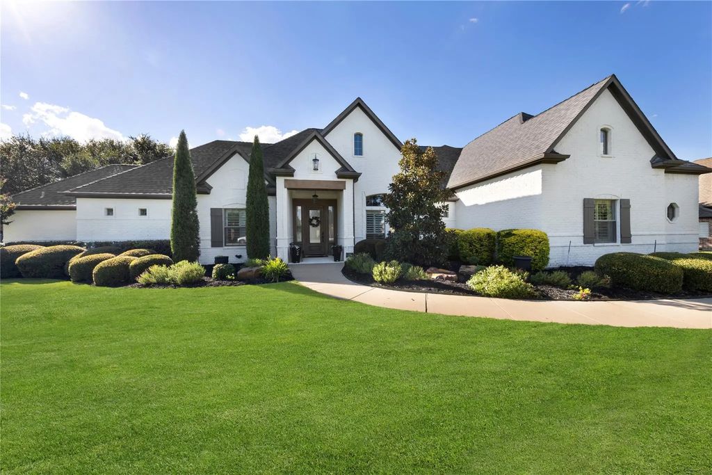 1901 Blue Forest Drive, Prosper