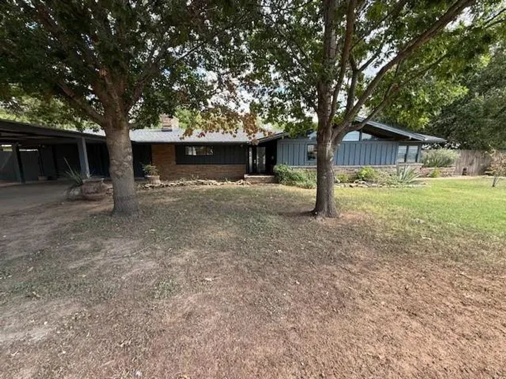 2073 Highland Avenue, Abilene