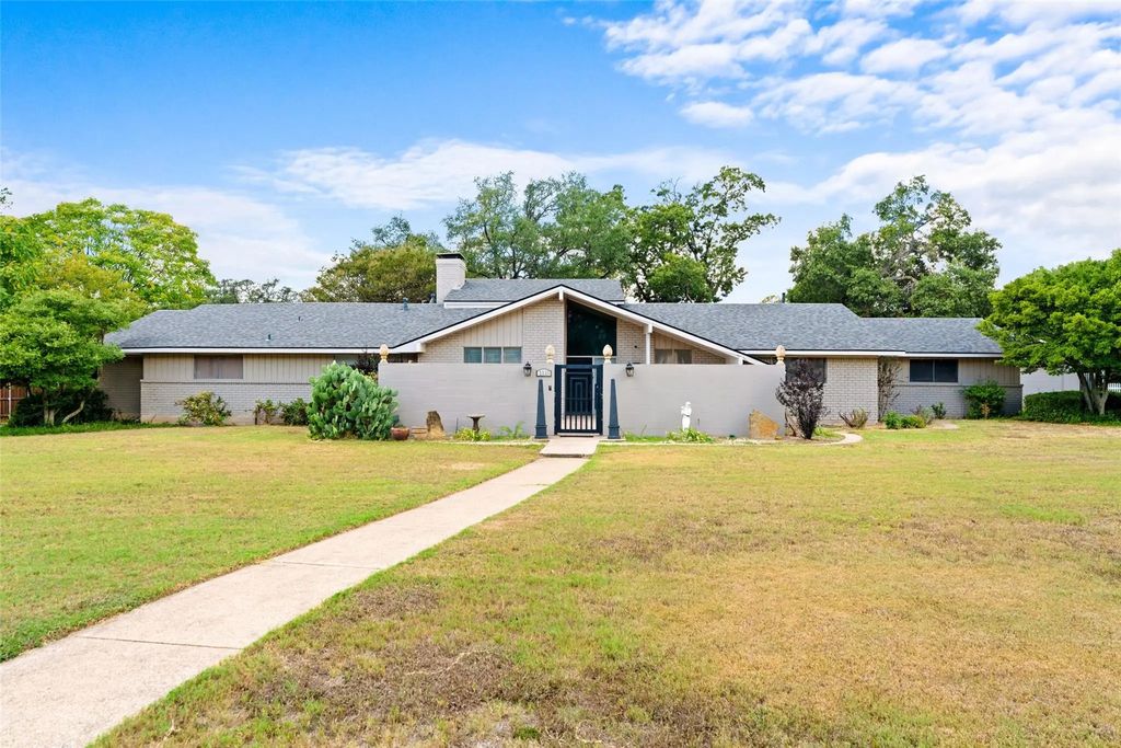 1115 S Greenstone Lane, Duncanville