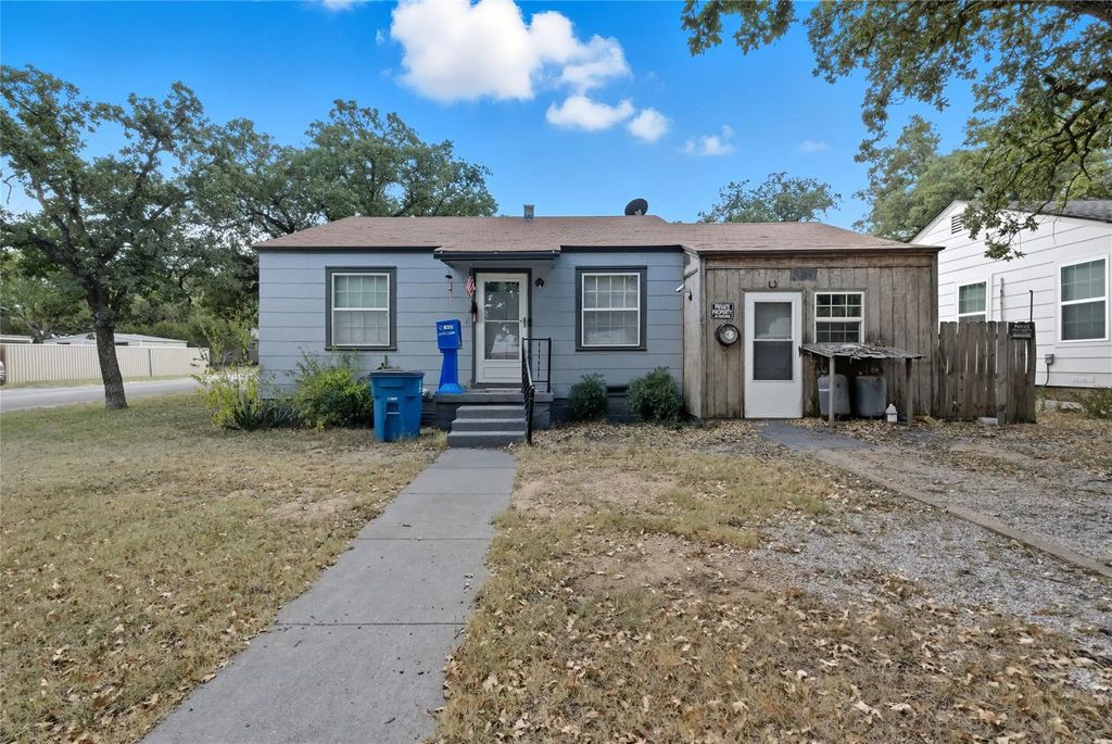 1401 W 13th Street, Cisco