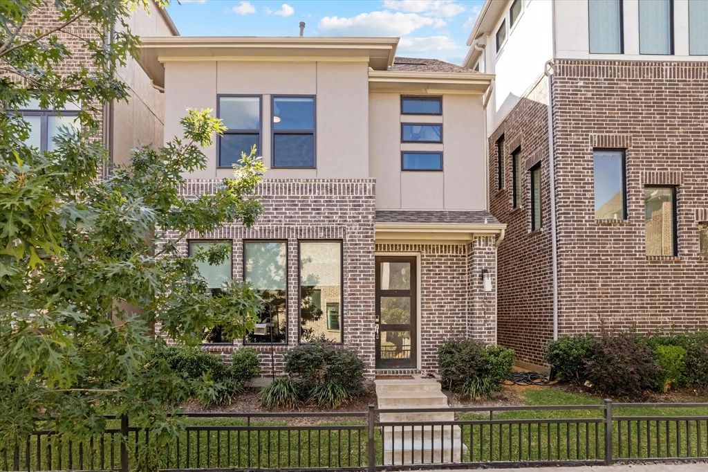 8012 Zeppos Drive, Plano