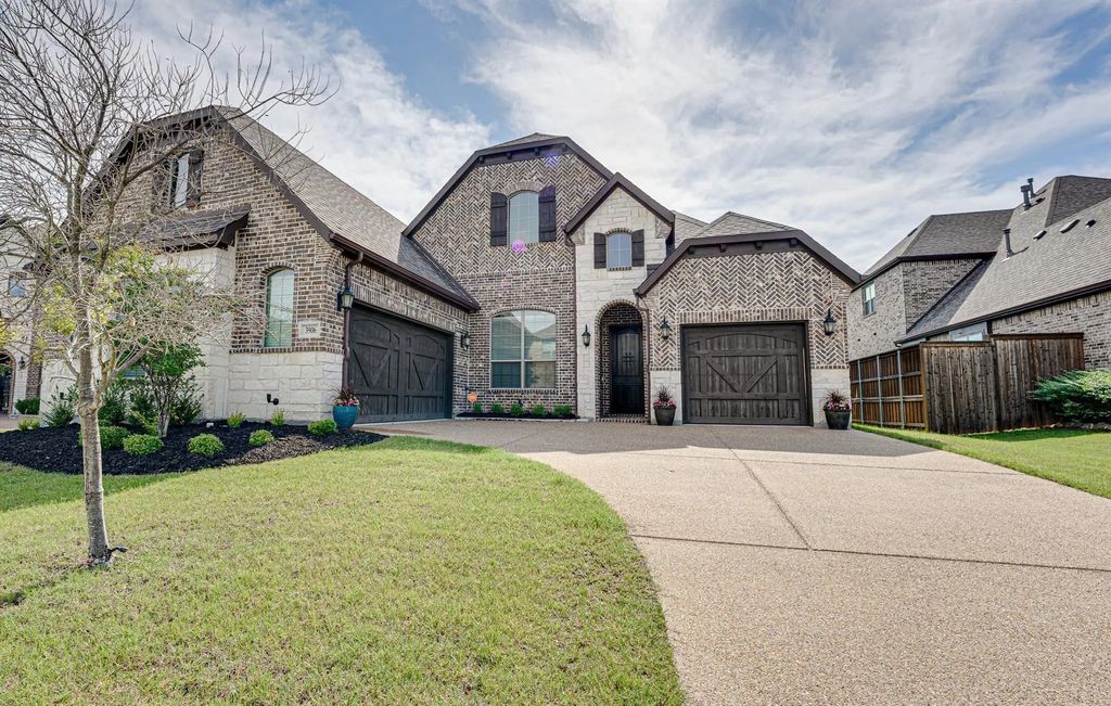 3906 Ravenbank, Rockwall