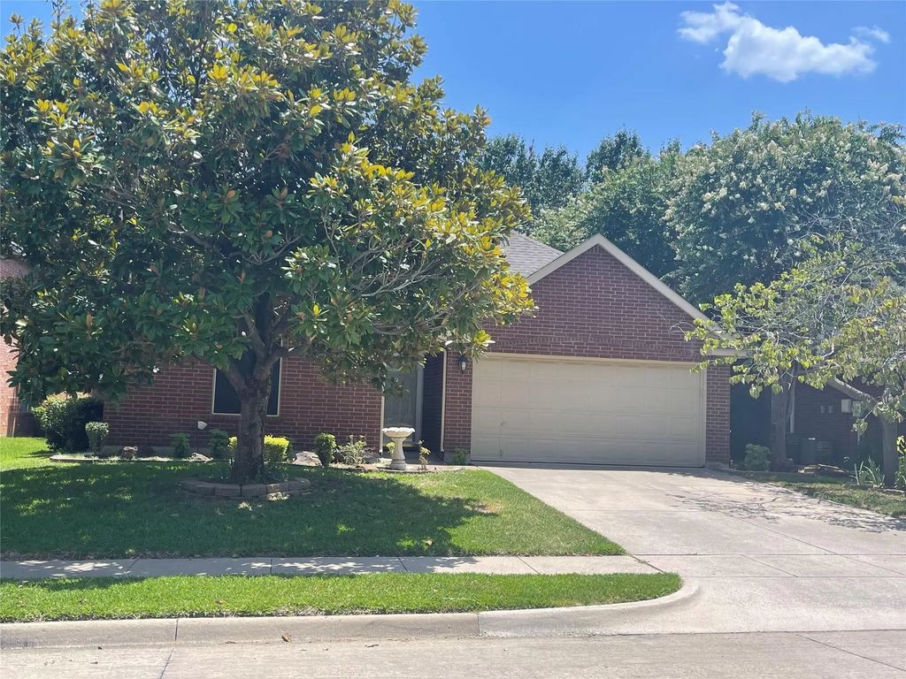 2723 Magnolia Lane, Grapevine