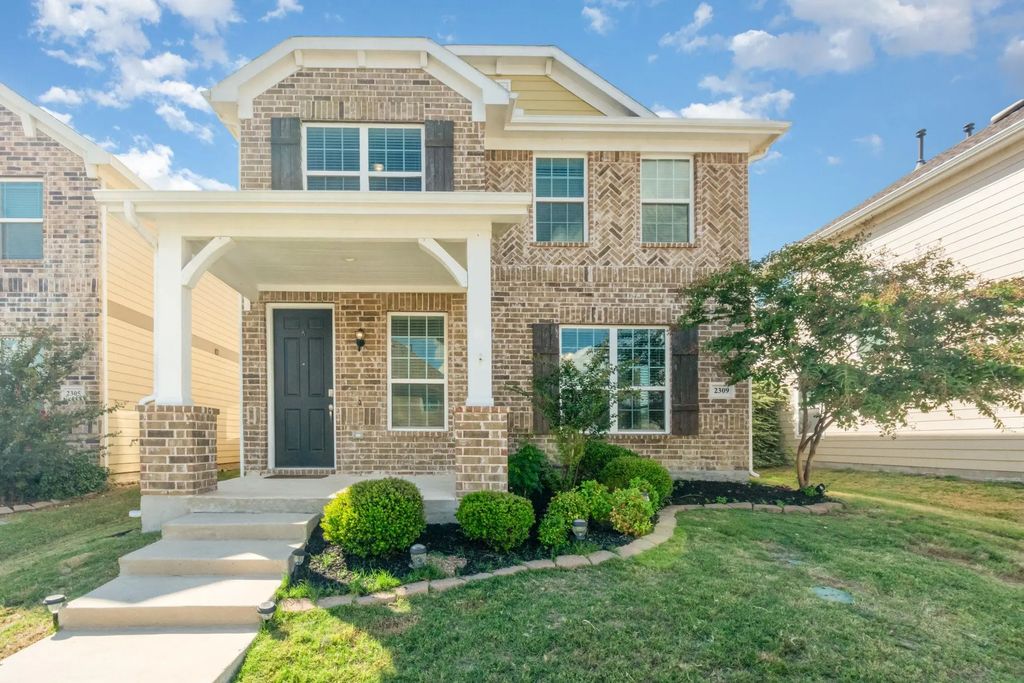 2309 Telfair Way, Aubrey