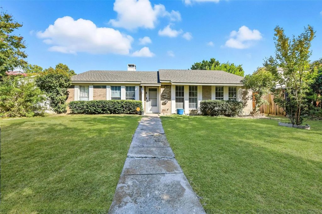 2022 Highwood Drive, Garland