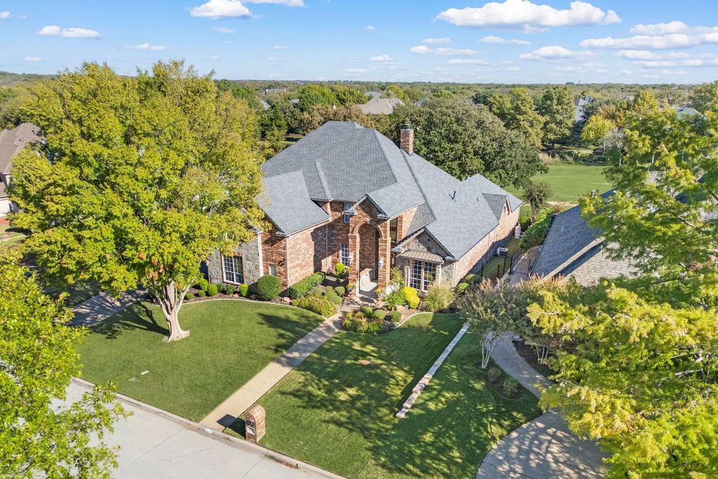 918 Amanda Drive, Mansfield