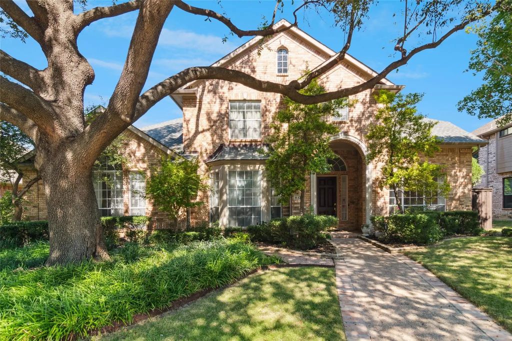 6421 Glenhollow Drive, Plano