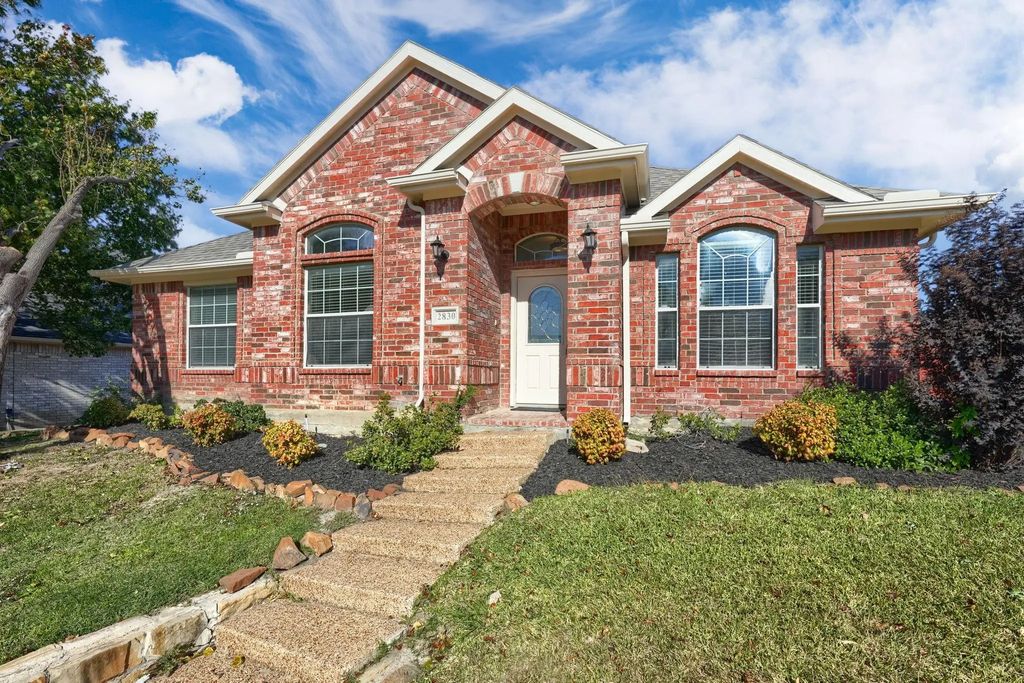 2830 Wild Oak Lane, Rockwall