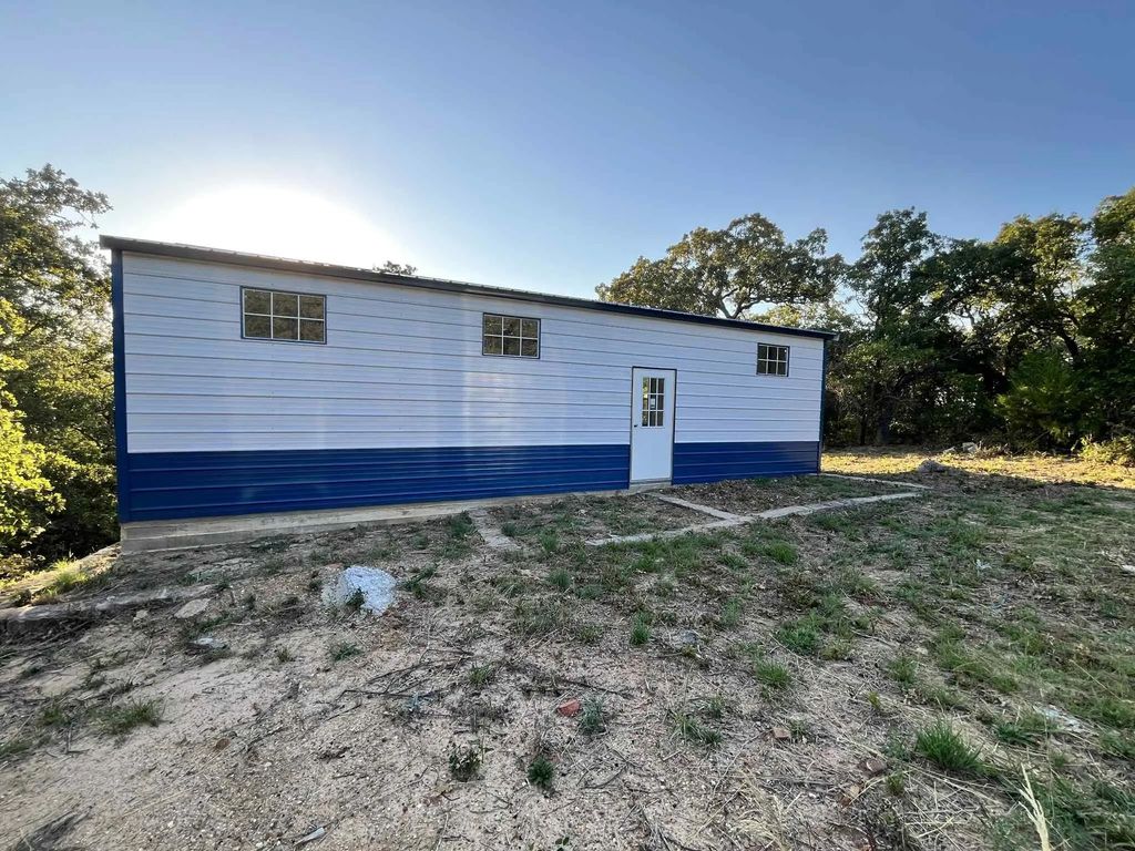347 Pine Road, Nocona