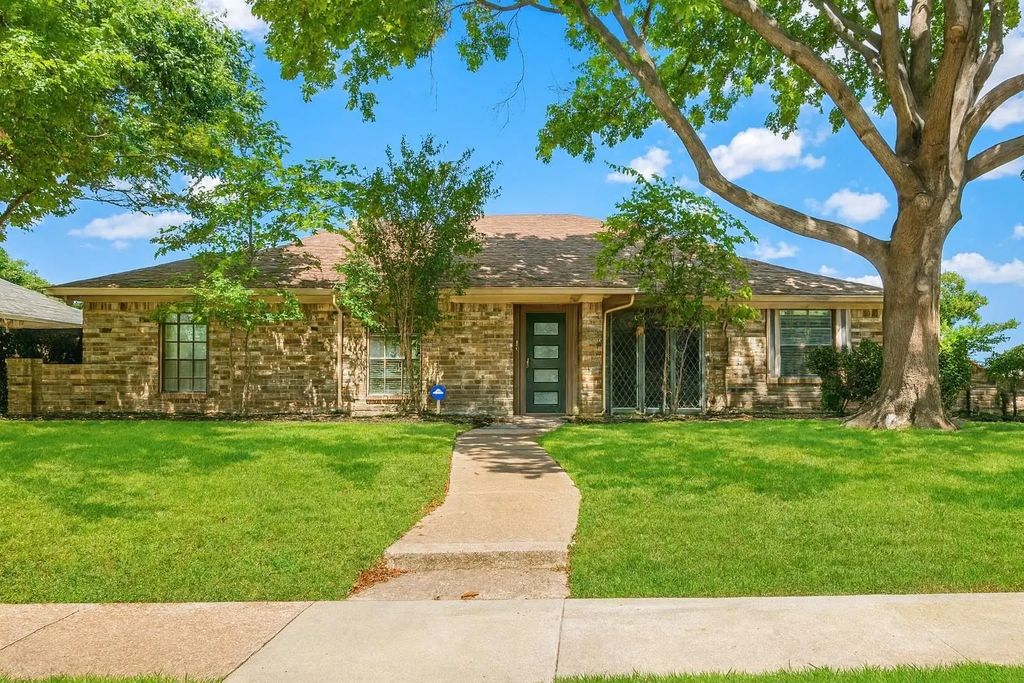 1601 Geneva Lane, Plano