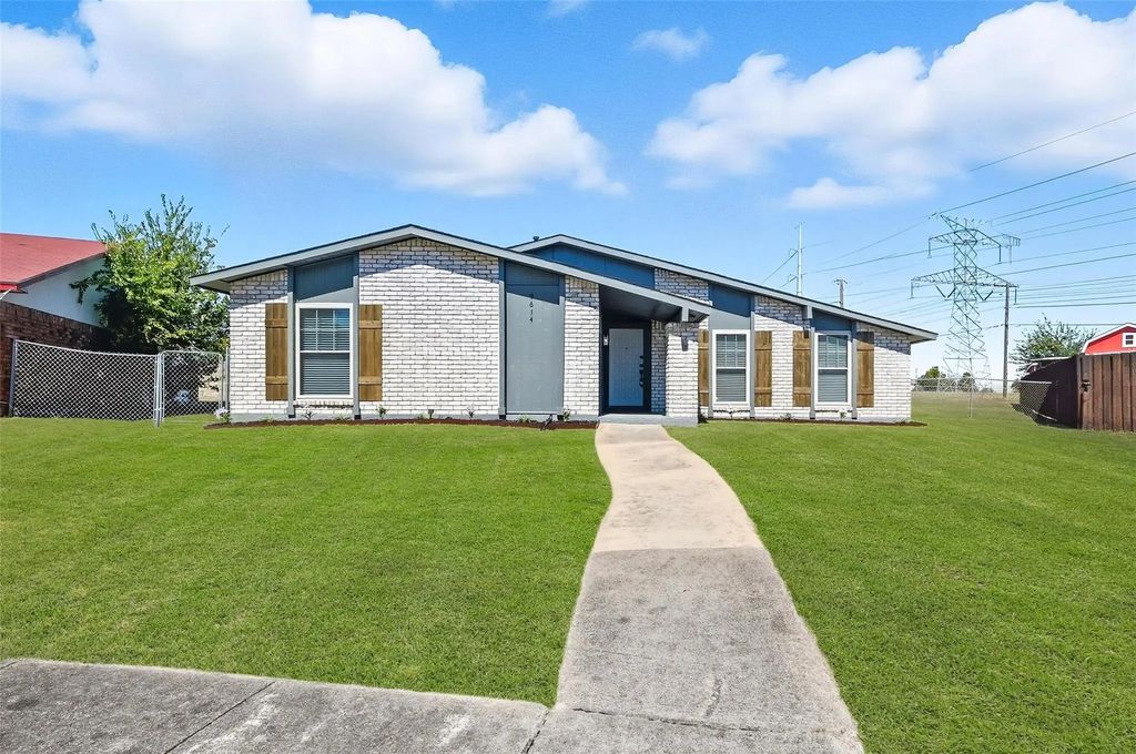 9614 Blackwillow Court, Dallas