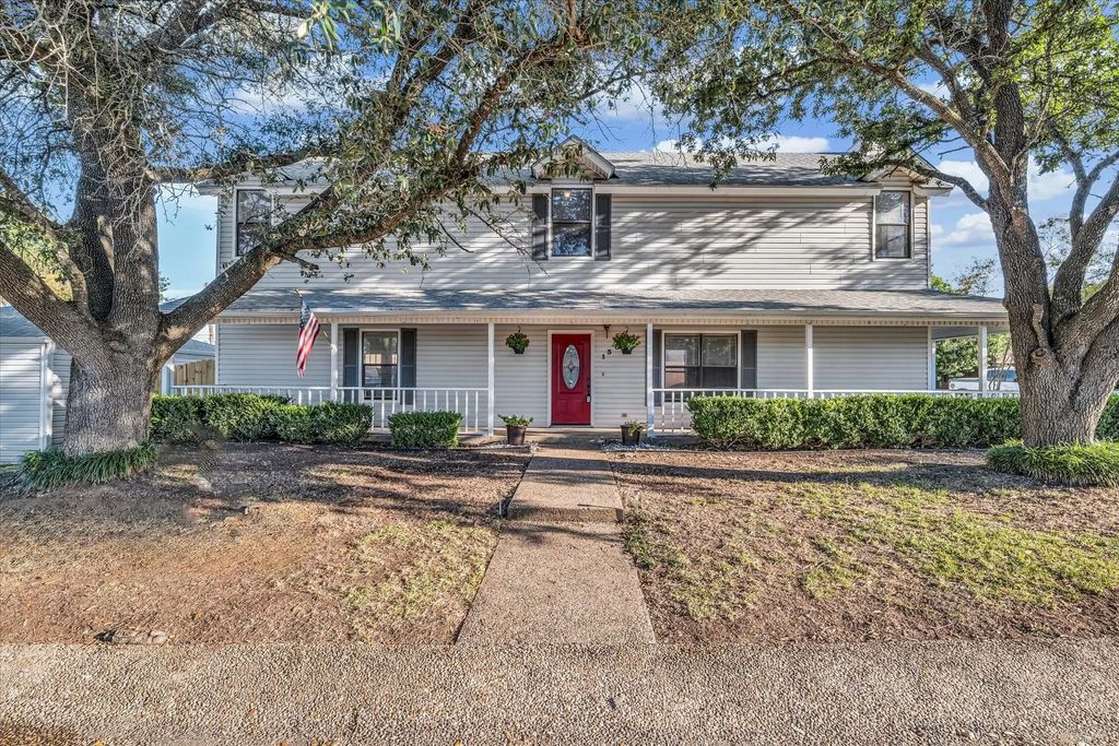1300 Chapel Downs Road, Waco