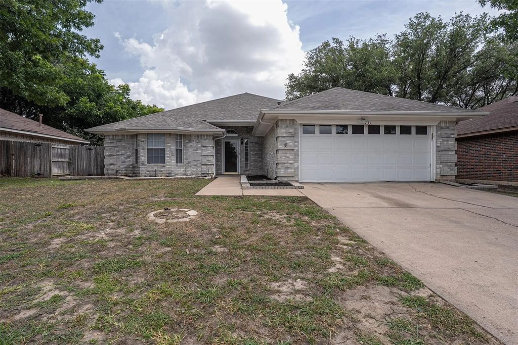 733 Windridge Lane, Burleson