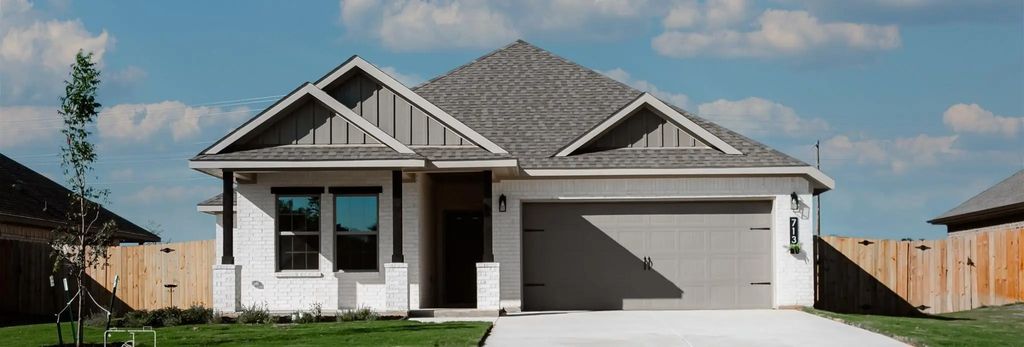 713 Raylan Street, Springtown