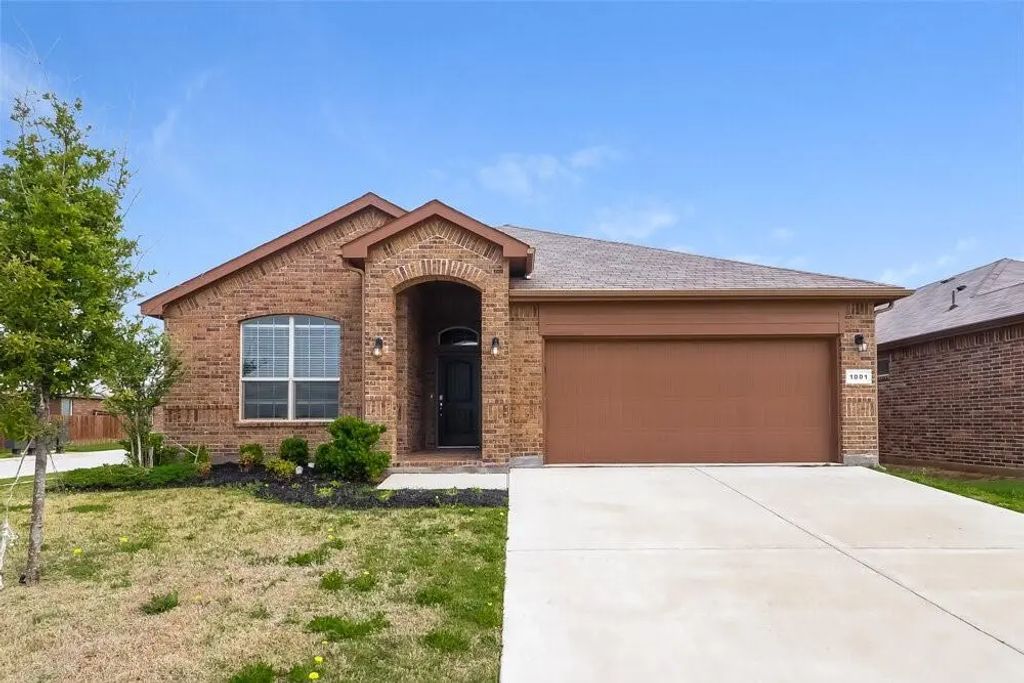 1001 Doe Meadow Drive, Fort Worth
