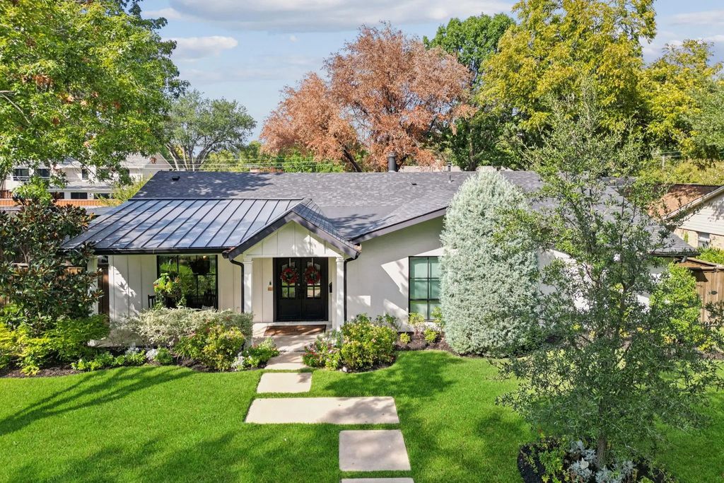1304 Chickasaw Drive, Richardson