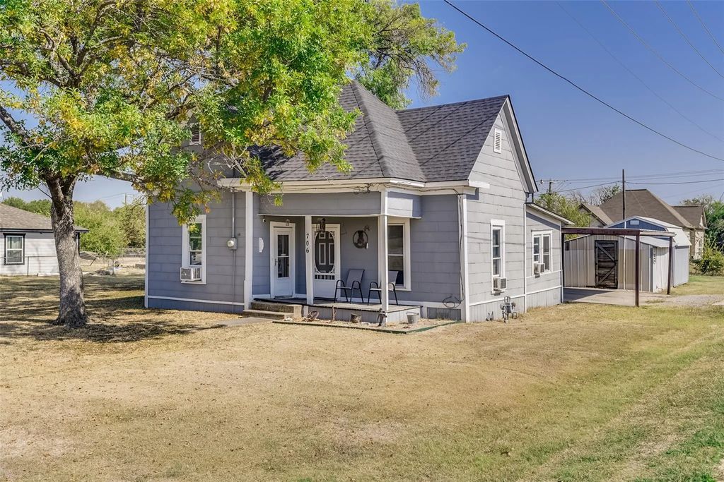 706 S Walnut Street, Venus