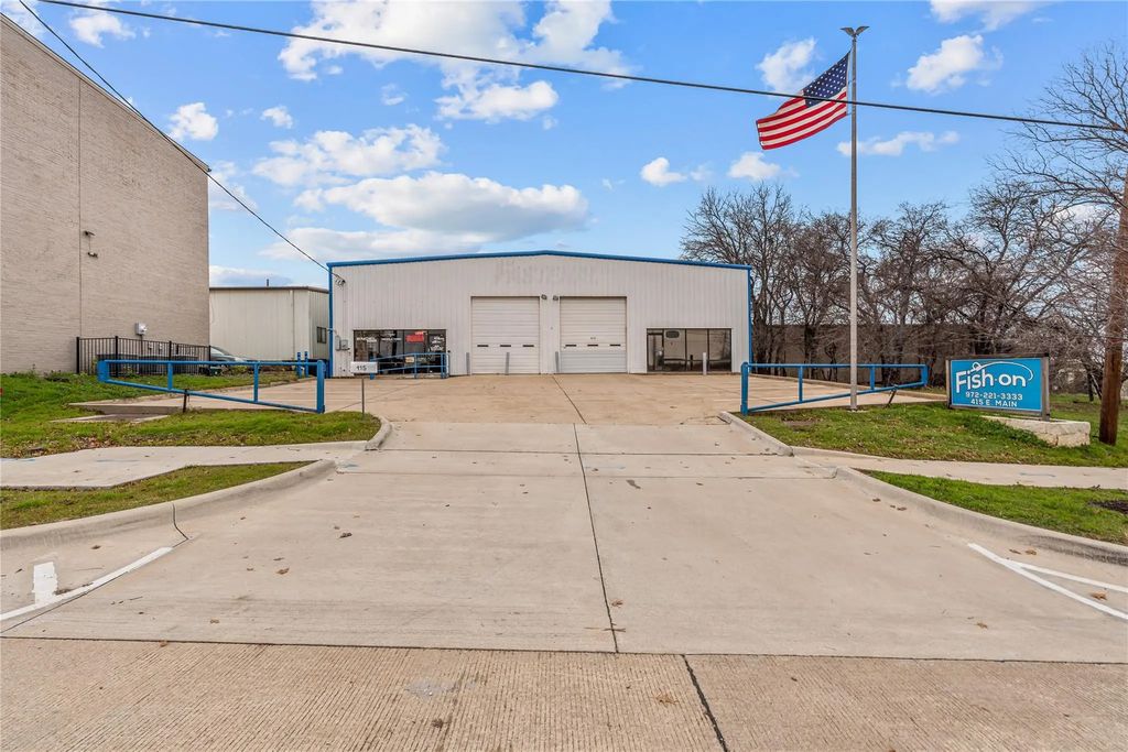 415 E Main Street, Lewisville