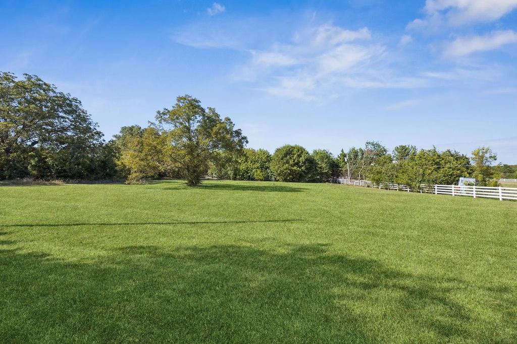 6 N Star Road, Lucas