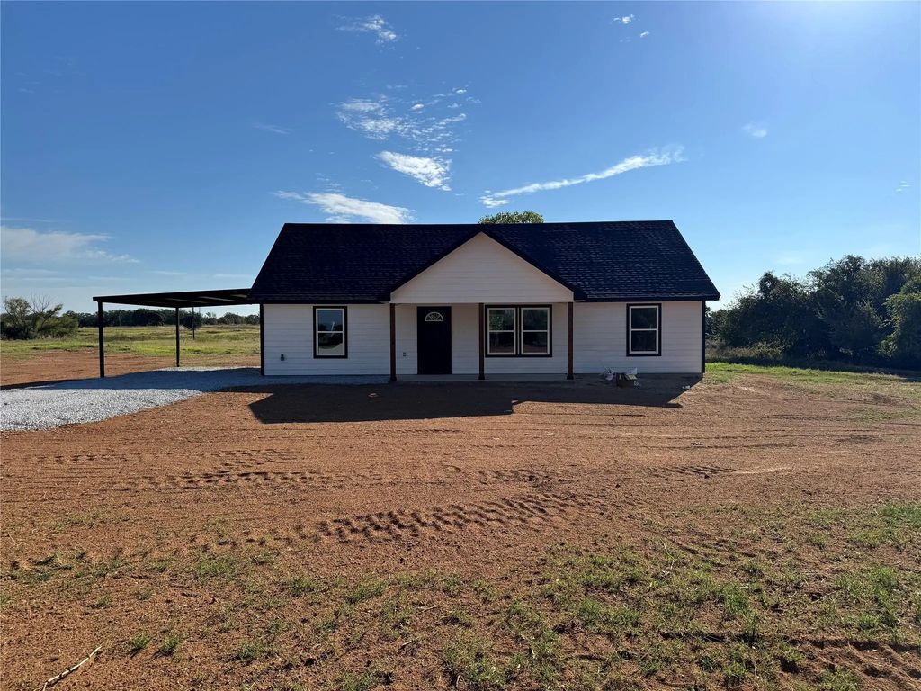 700 Smith Road, Springtown