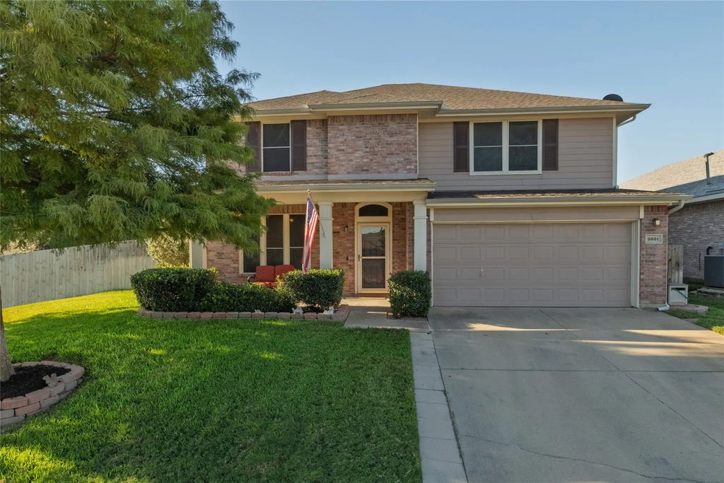 9801 Rimstone Drive, Fort Worth