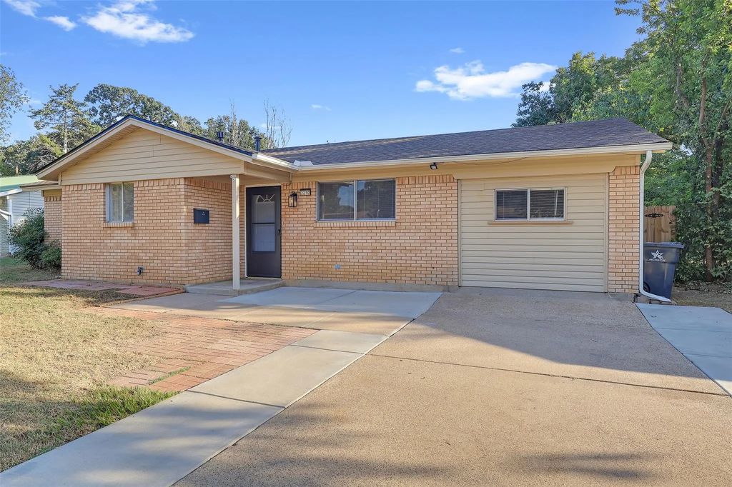 2210 Sycamore Drive, Arlington