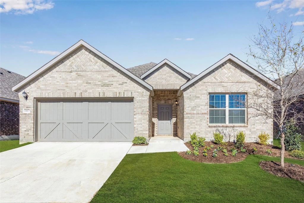1417 Bellaire Street, Celina