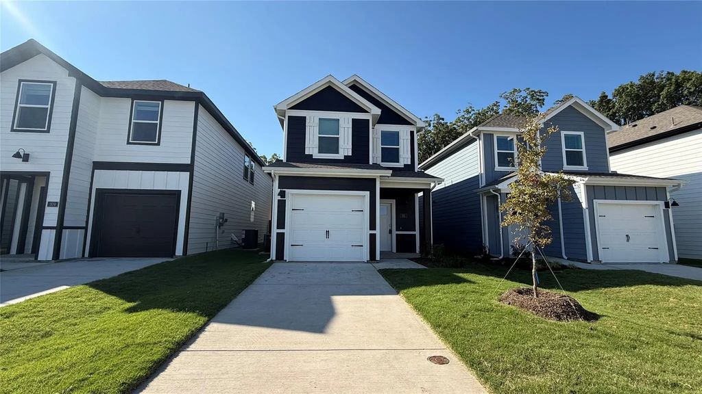 311 Clematis Street, Princeton
