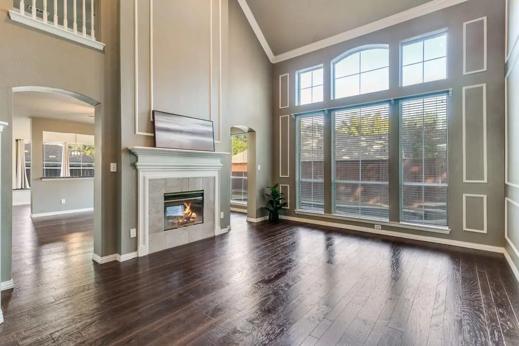 2804 Stonehurst Drive, Grapevine