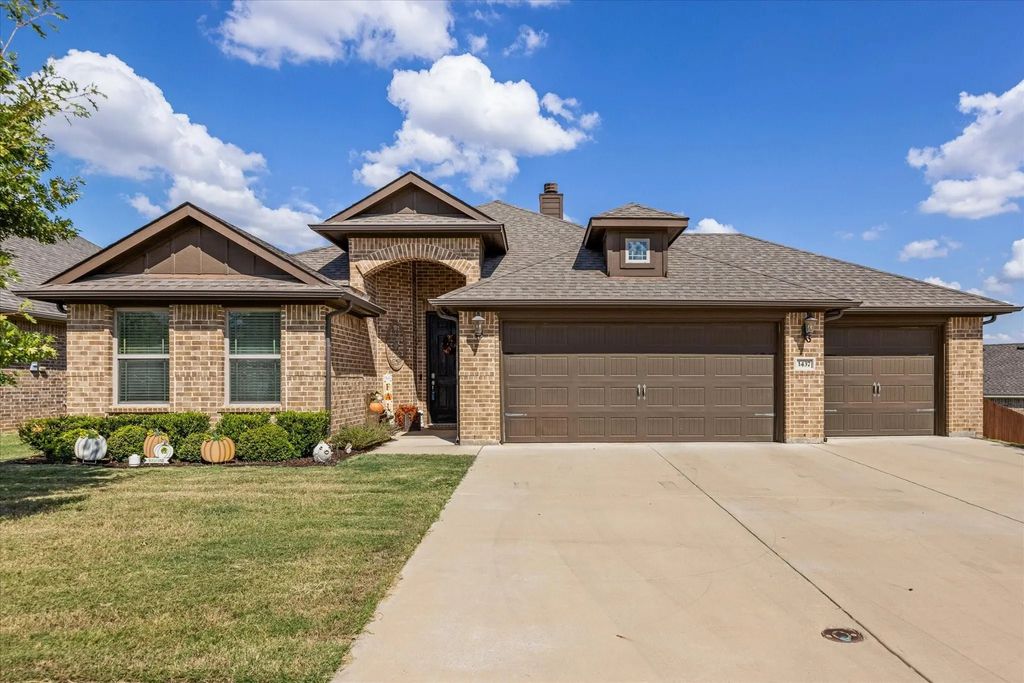1437 Town Creek Circle, Weatherford