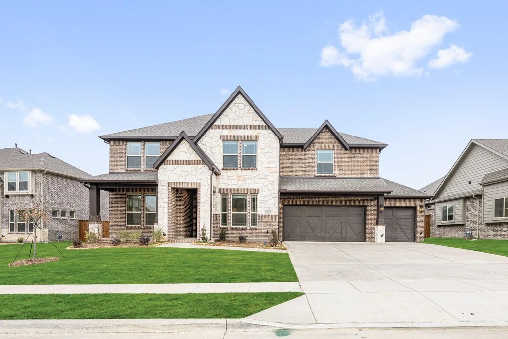 2828 Spring Valley Way, Anna