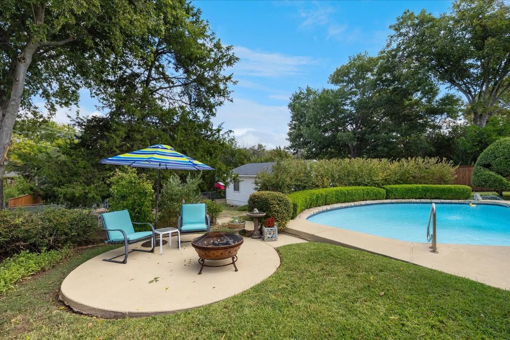 4805 Hildring Drive E, Fort Worth