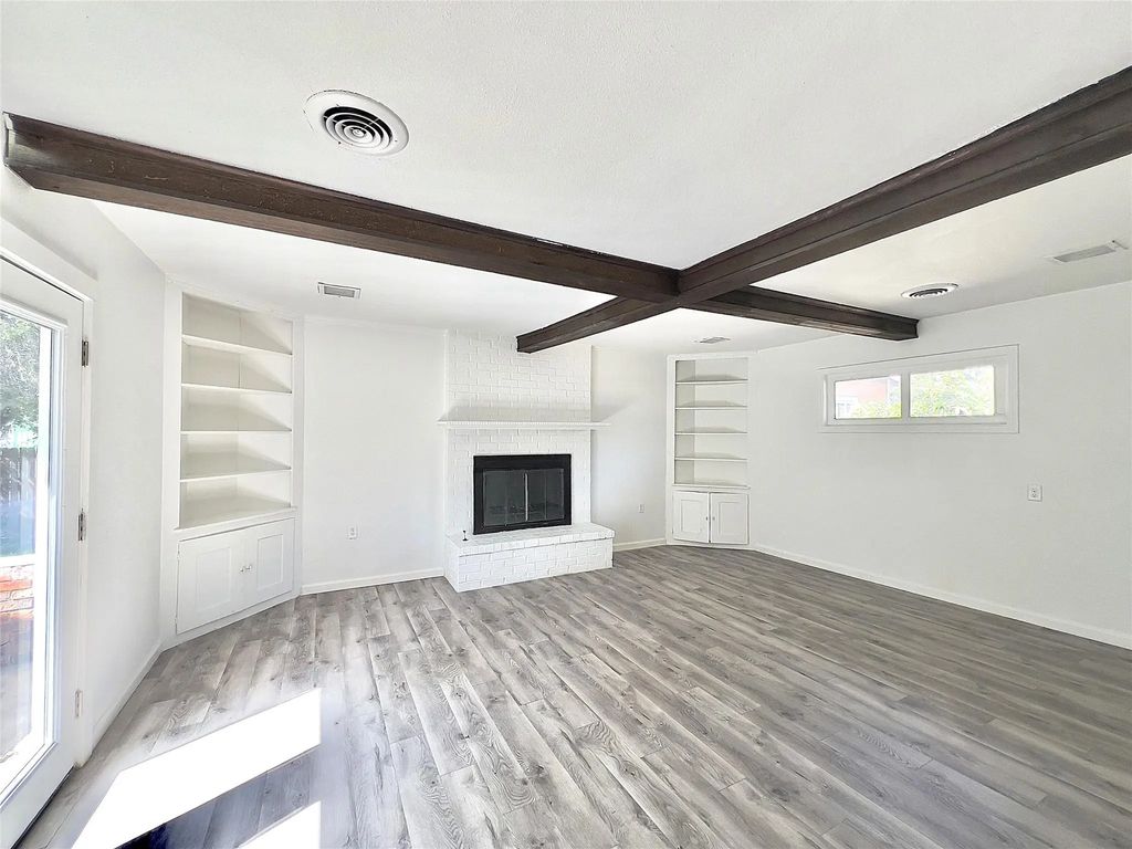 12623 Rialto Drive, Dallas