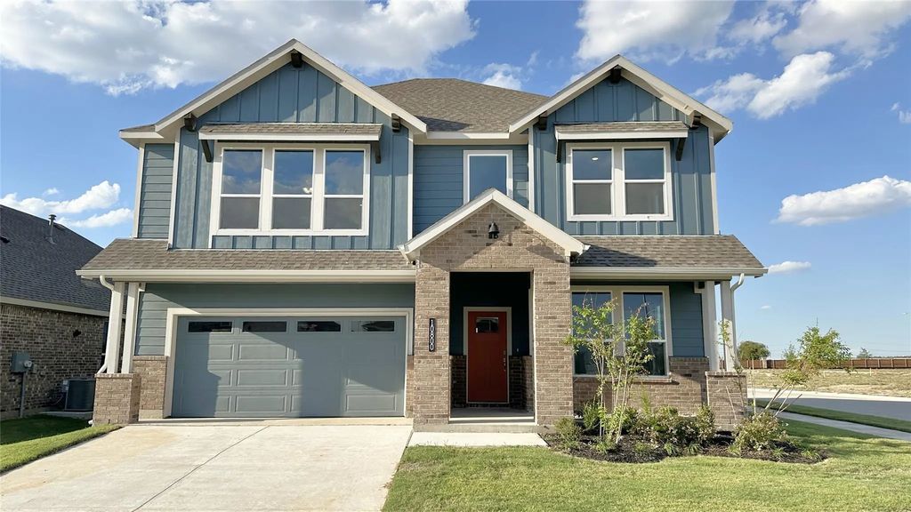 10800 Black Onyx Drive, Fort Worth