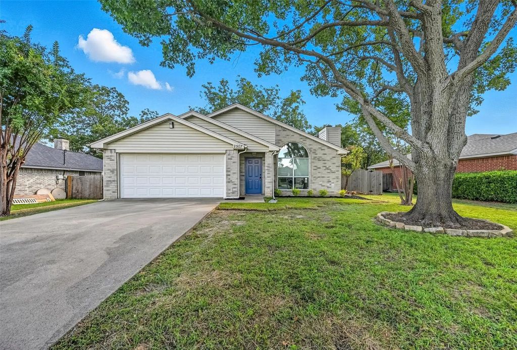 2507 Silvermeadow Lane, Corinth